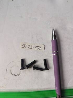 0623-433 Arctic Cat 4qty Screws Nos Oem Ac30