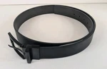 Guess Men's Large 38-40 Reversible Black/brown Belt W/ Buckle New. Fixed Price $24.00.